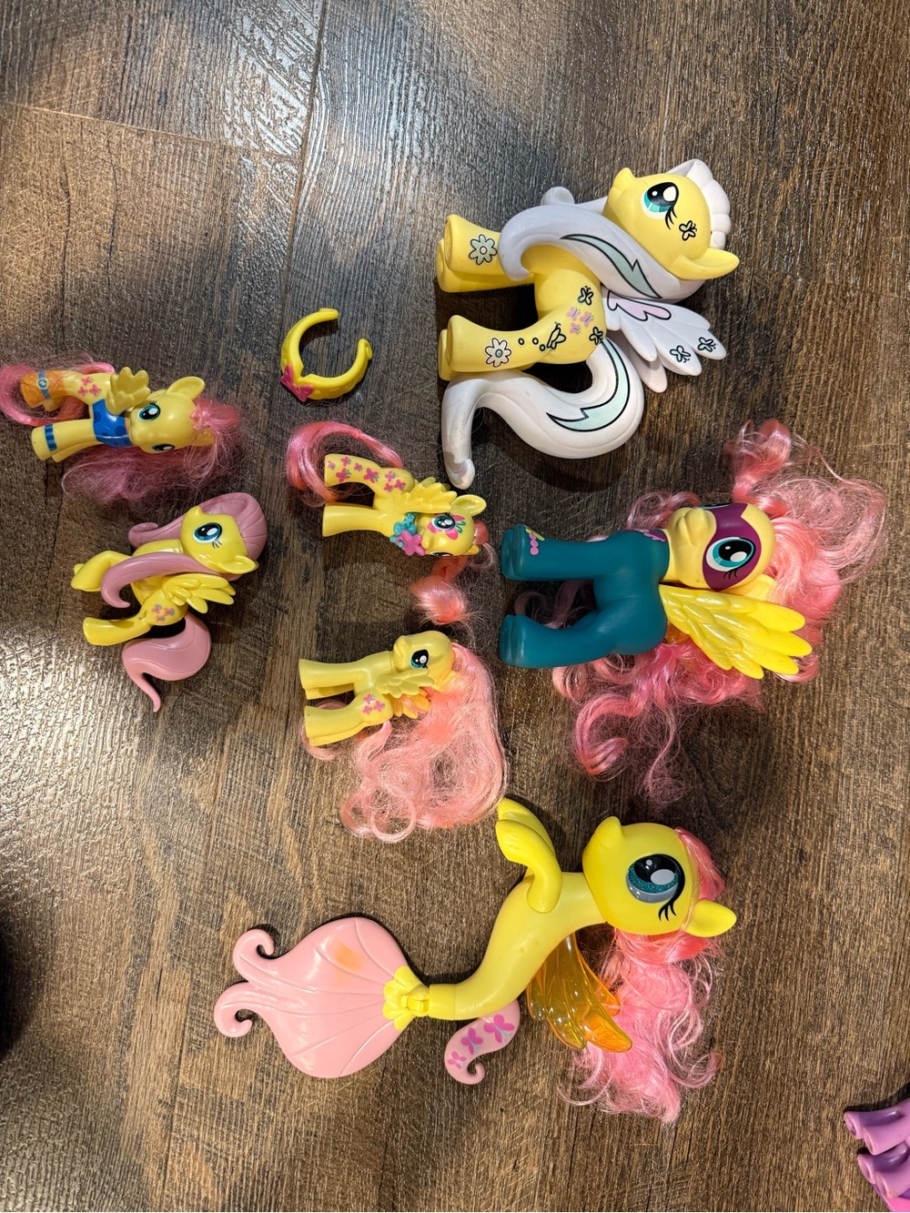 My Little Pony Yellow & Pink Pegasus and Pony Lot